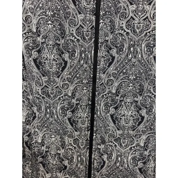 Talbots Woman 2X Paisley Puffer Vest Black White Zip Front Down Filled - Picture 6 of 7